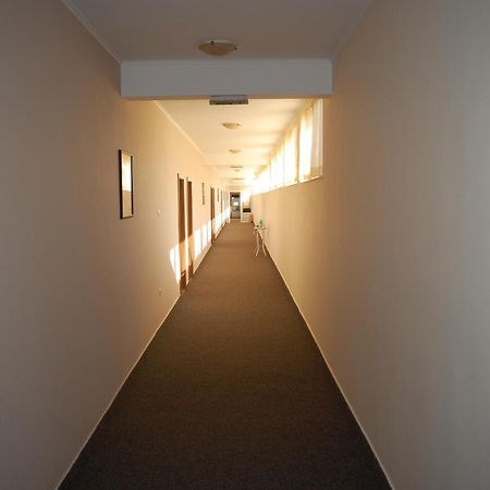 Hotel Vitosha Tryavna Bagian luar foto