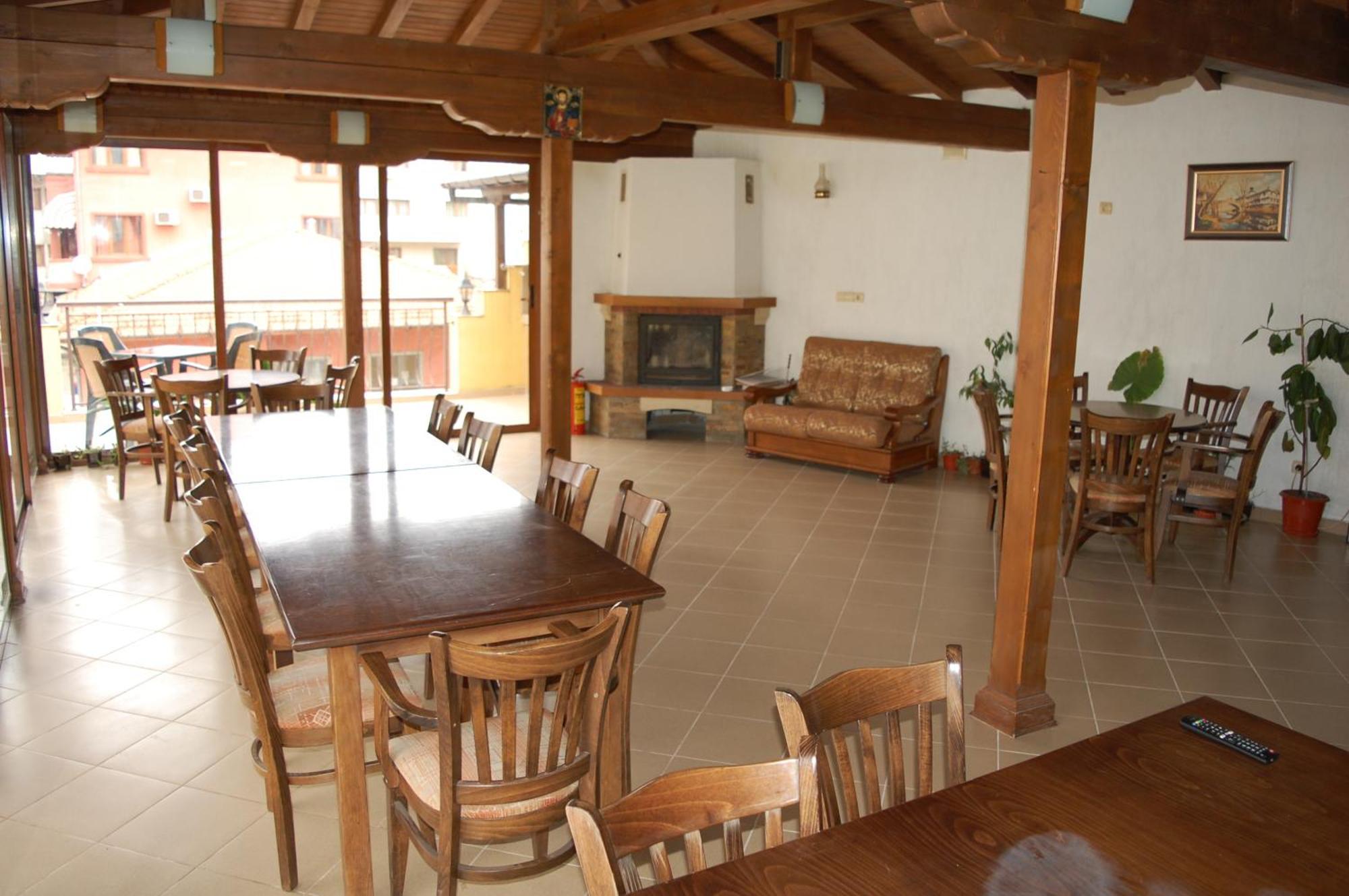 Hotel Vitosha Tryavna Bagian luar foto