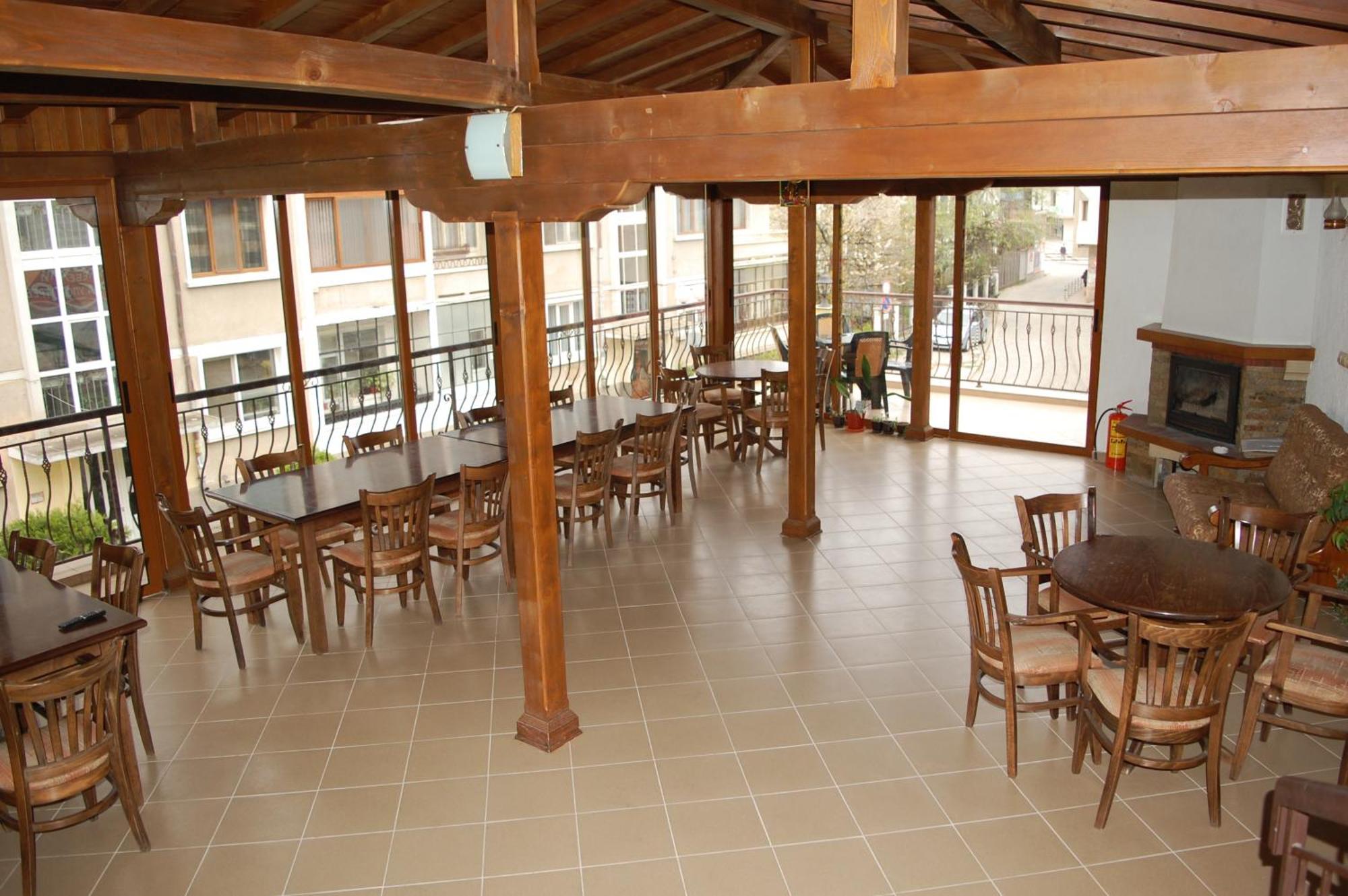 Hotel Vitosha Tryavna Bagian luar foto