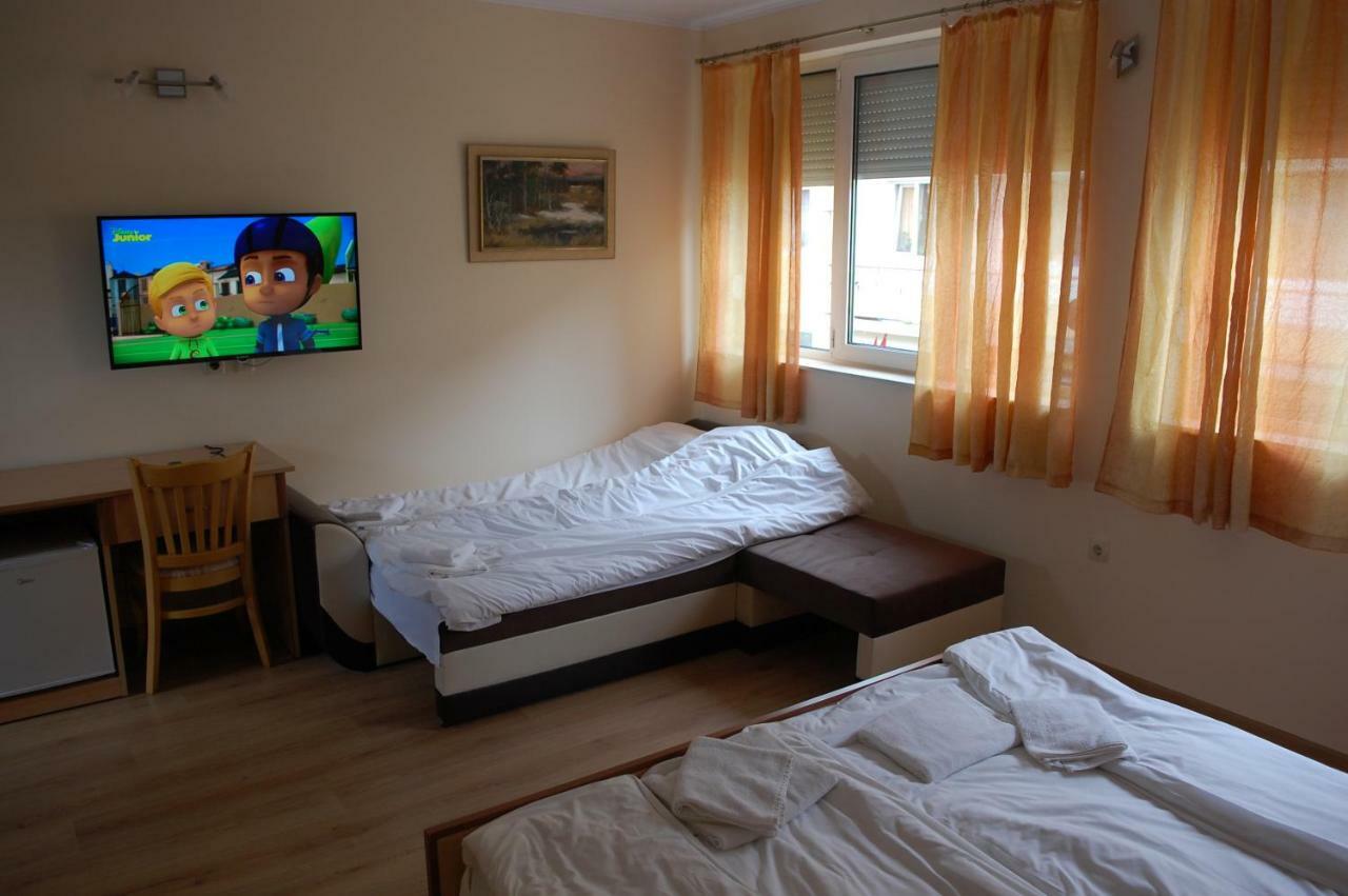 Hotel Vitosha Tryavna Bagian luar foto