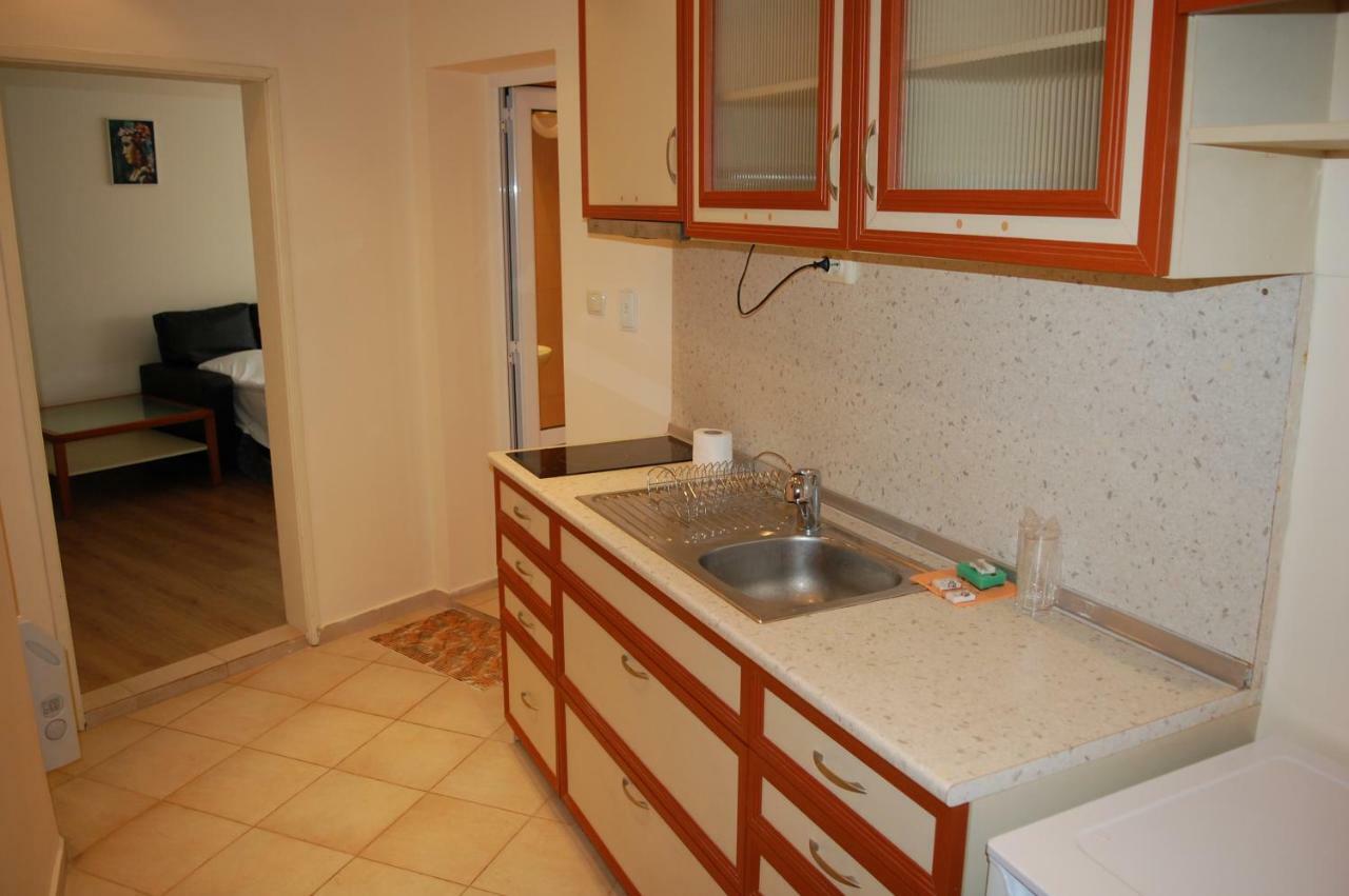 Hotel Vitosha Tryavna Bagian luar foto
